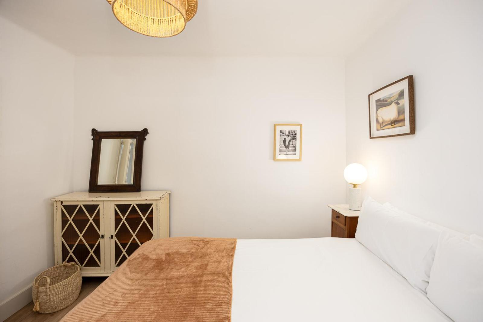 Vintage 3 Bdr Apartment Esplugues de Llobregat Exterior photo